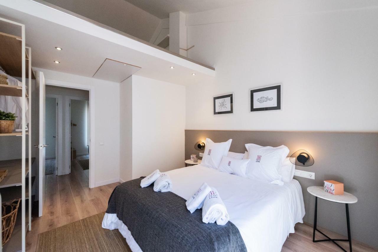 Petit Luxe Tobella Esquerra Apartment Тераса Екстериор снимка