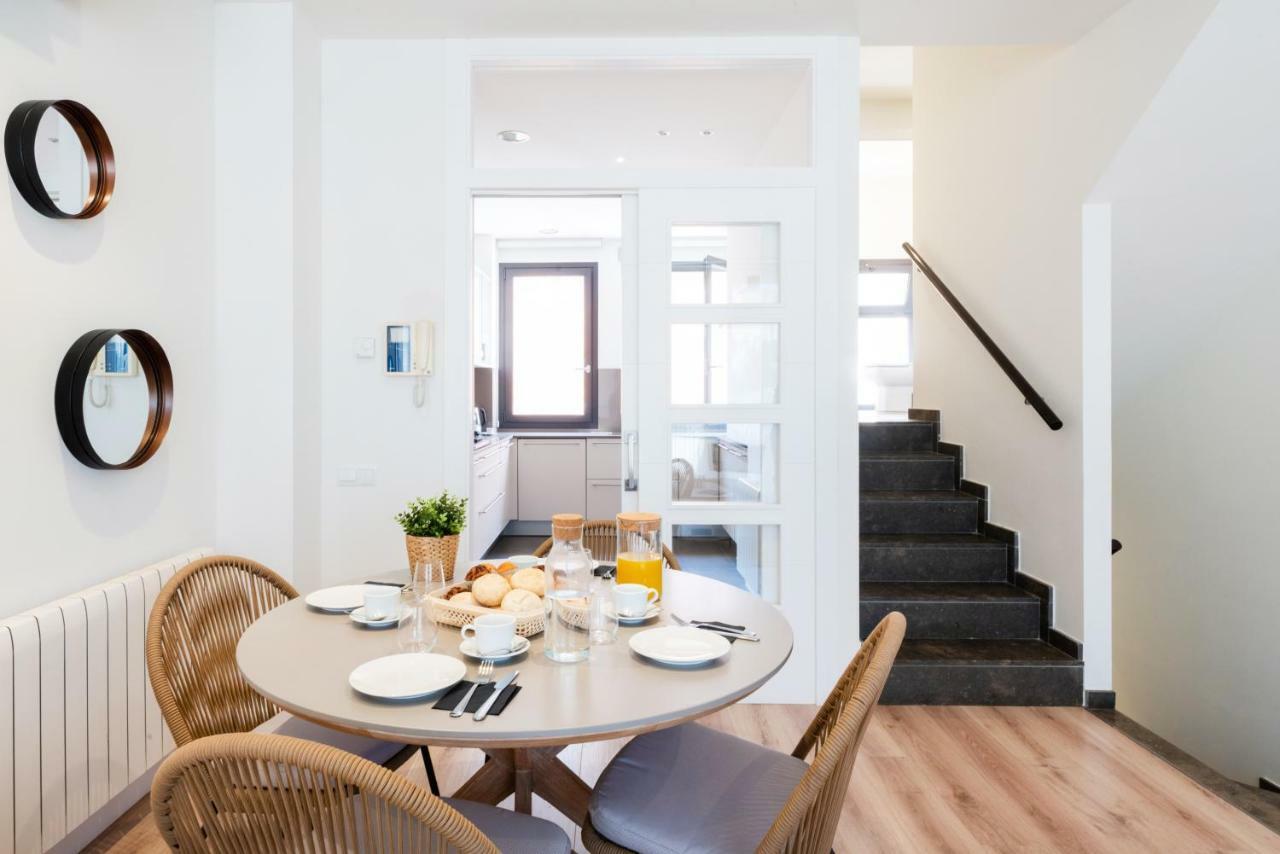 Petit Luxe Tobella Esquerra Apartment Тераса Екстериор снимка